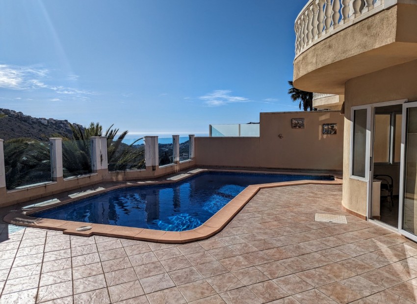 Resale - Villa - Moraira