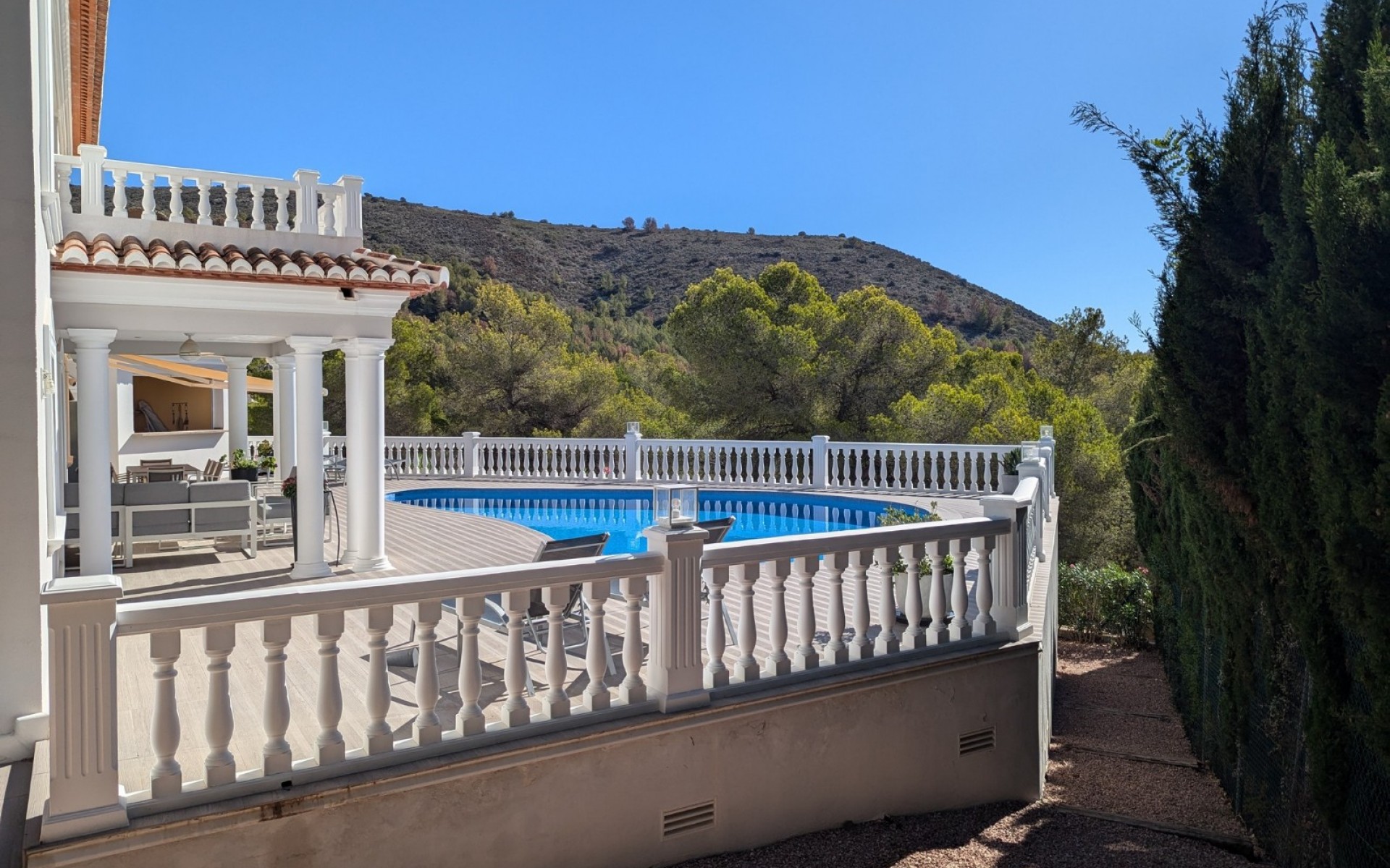 Resale - Villa - Moraira