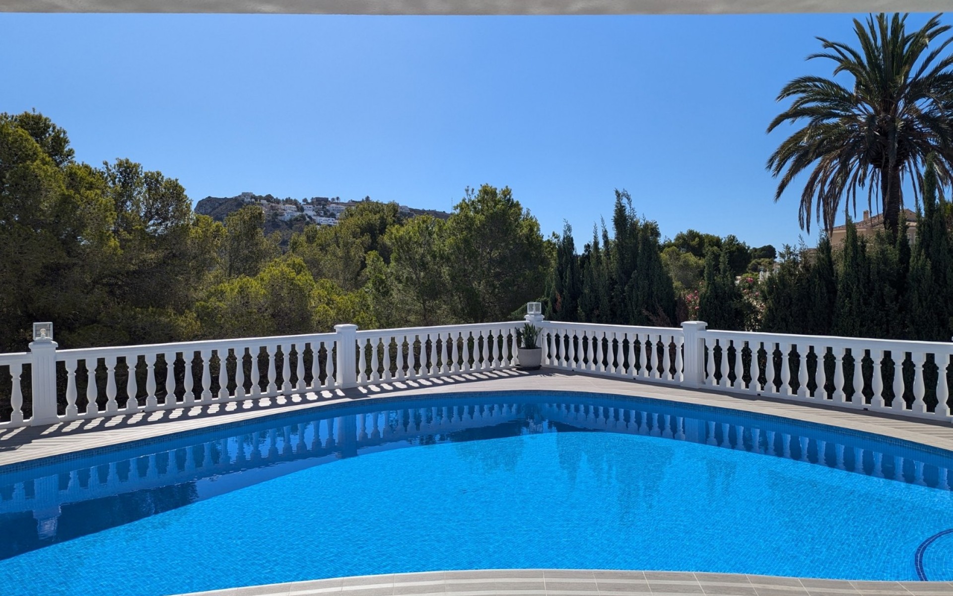 Resale - Villa - Moraira