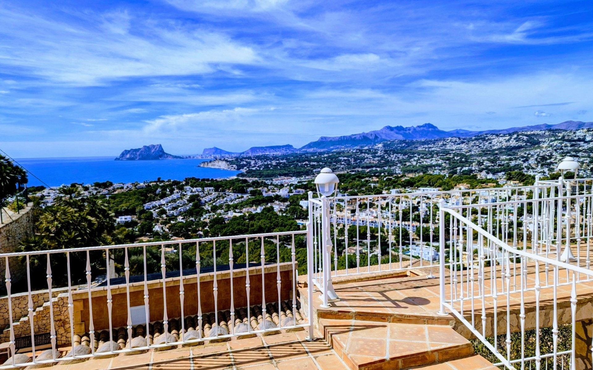 Resale - Villa - Moraira