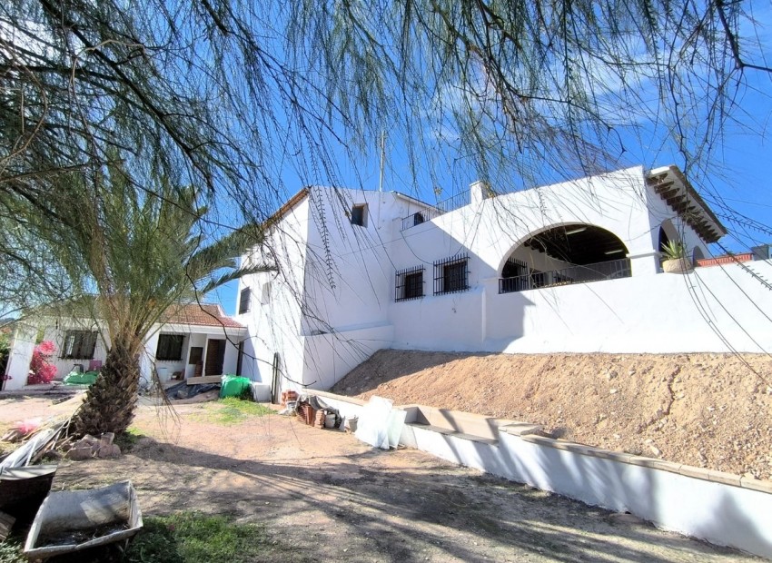 Resale - Villa - Novelda - Novelda Centro