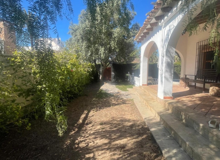 Resale - Villa - Orihuela - Cabo Roig