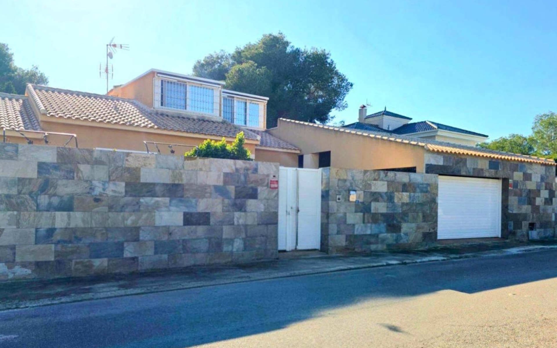 Resale - Villa - Orihuela - Campoamor