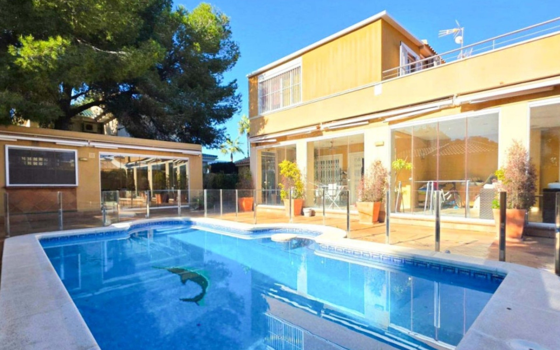 Resale - Villa - Orihuela - Campoamor