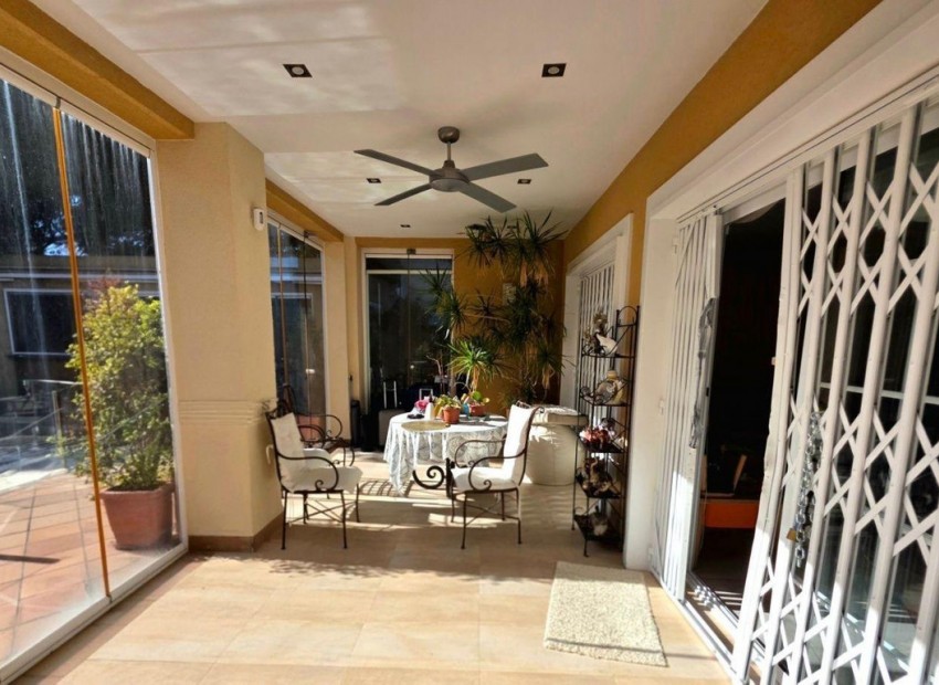 Resale - Villa - Orihuela - Campoamor