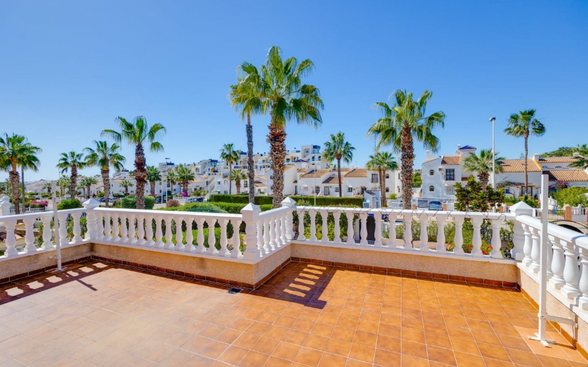 Resale - Villa - Orihuela Costa - La Zenia