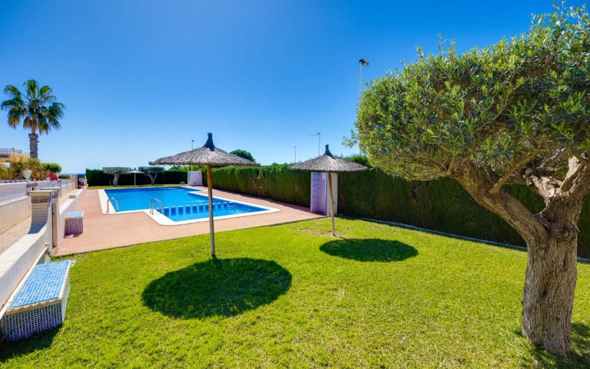 Resale - Villa - Orihuela Costa - La Zenia