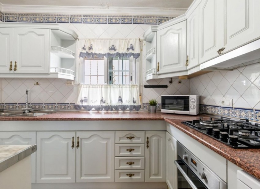 Resale - Villa - Orihuela Costa - Playa Flamenca