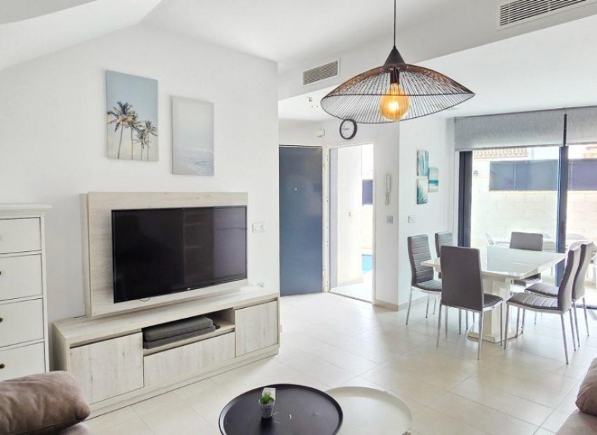 Resale - Villa - Orihuela Costa - Villamartin