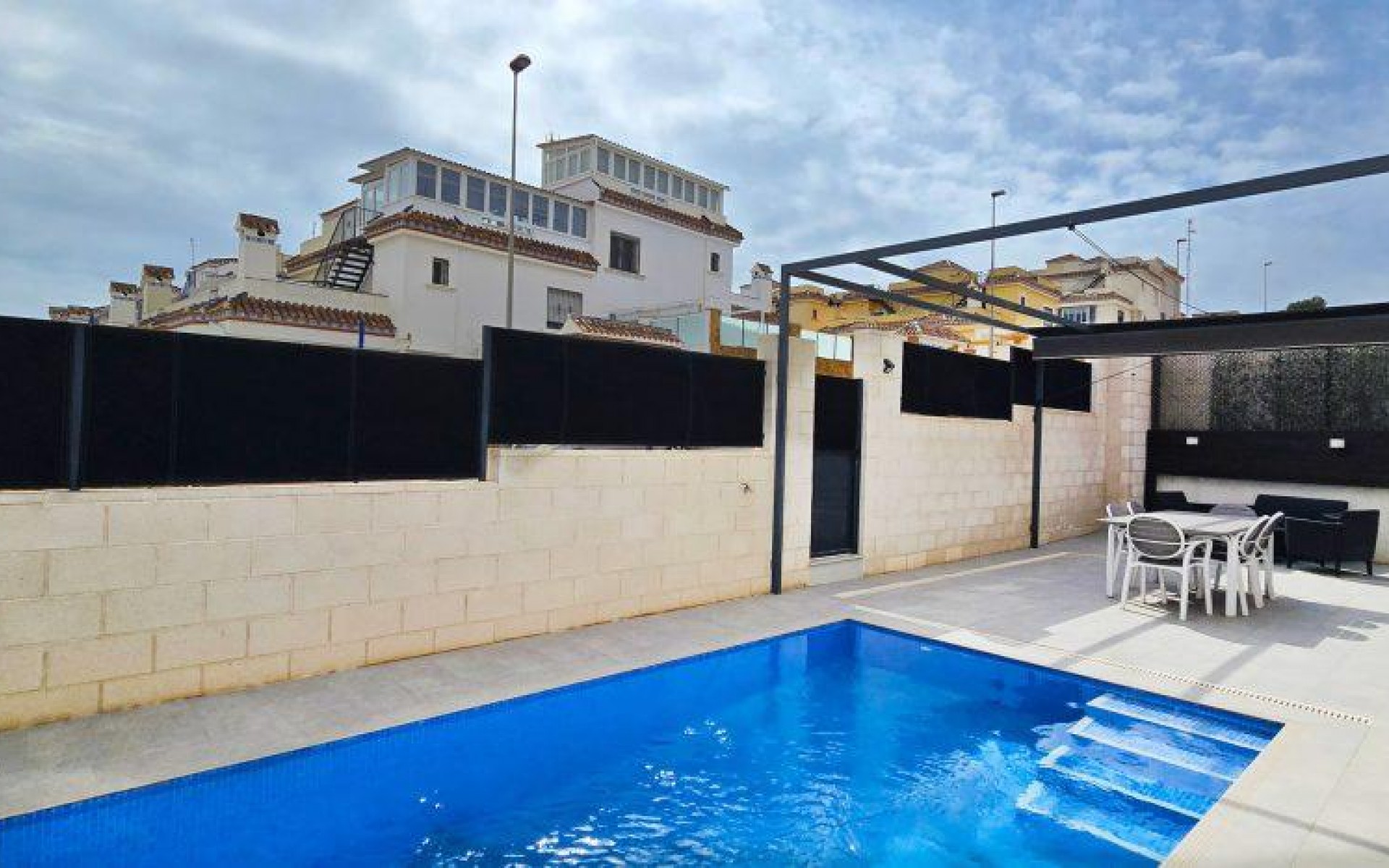 Resale - Villa - Orihuela Costa - Villamartin