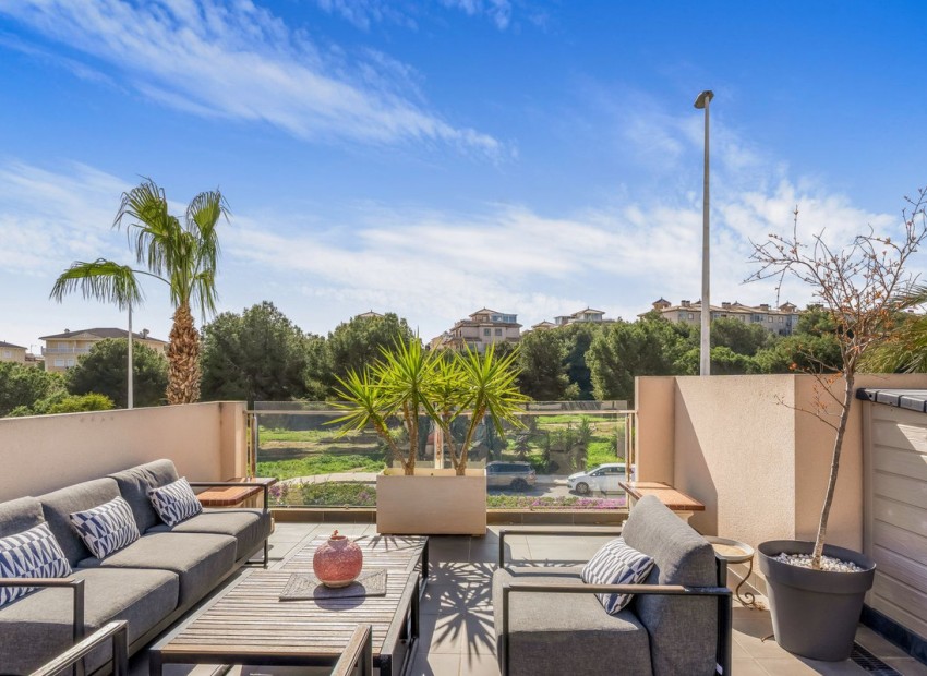 Resale - Villa - Orihuela - La Zenia