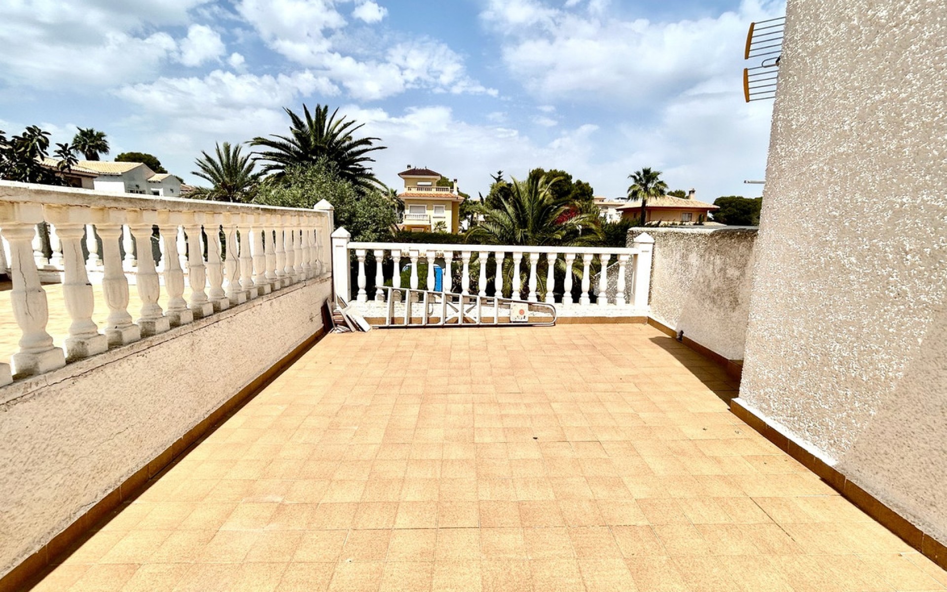 Resale - Villa - Orihuela - La Zenia