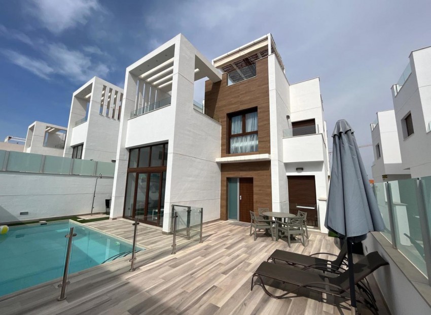 Resale - Villa - Orihuela - Los Balcones