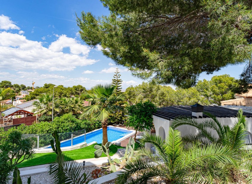 Resale - Villa - Orihuela - Los Balcones