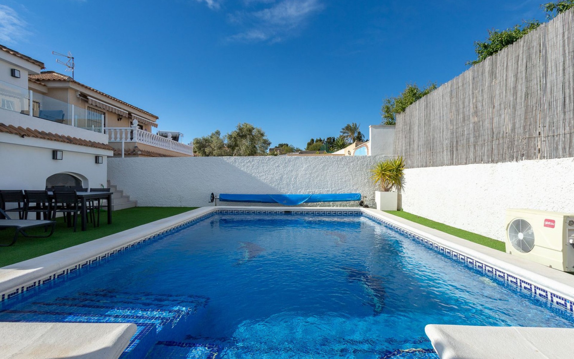 Resale - Villa - Orihuela - Los Balcones