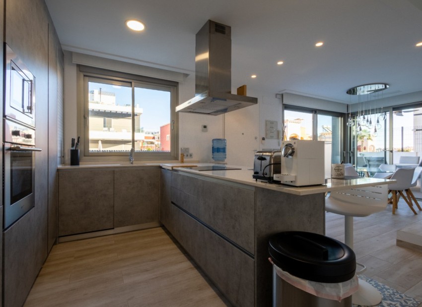 Resale - Villa - Orihuela - Orihuela Centro