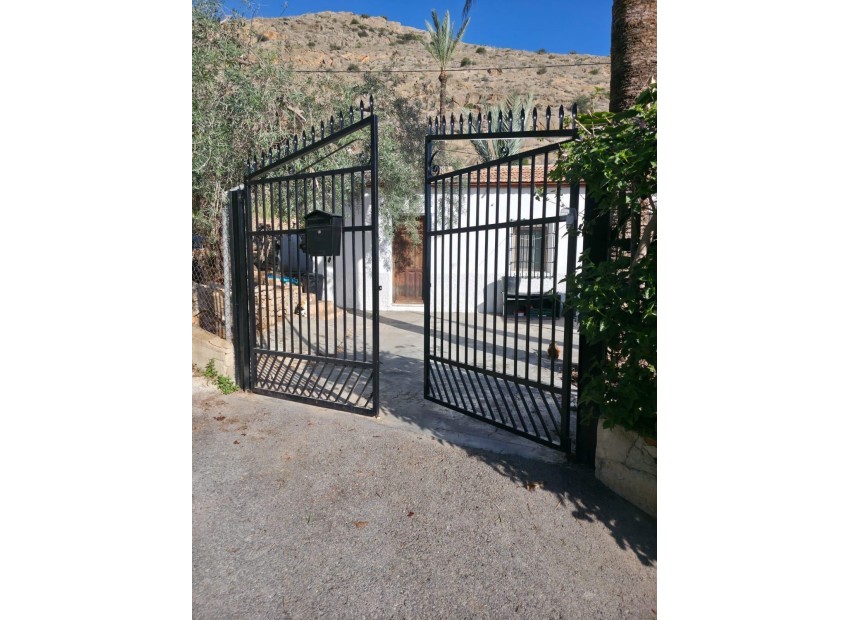 Resale - Villa - Orihuela - Orihuela Centro