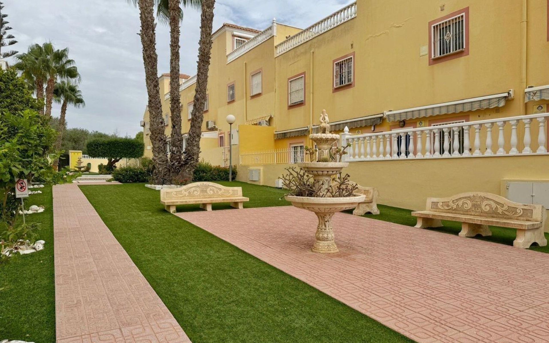 Resale - Villa - Orihuela - Orihuela Costa