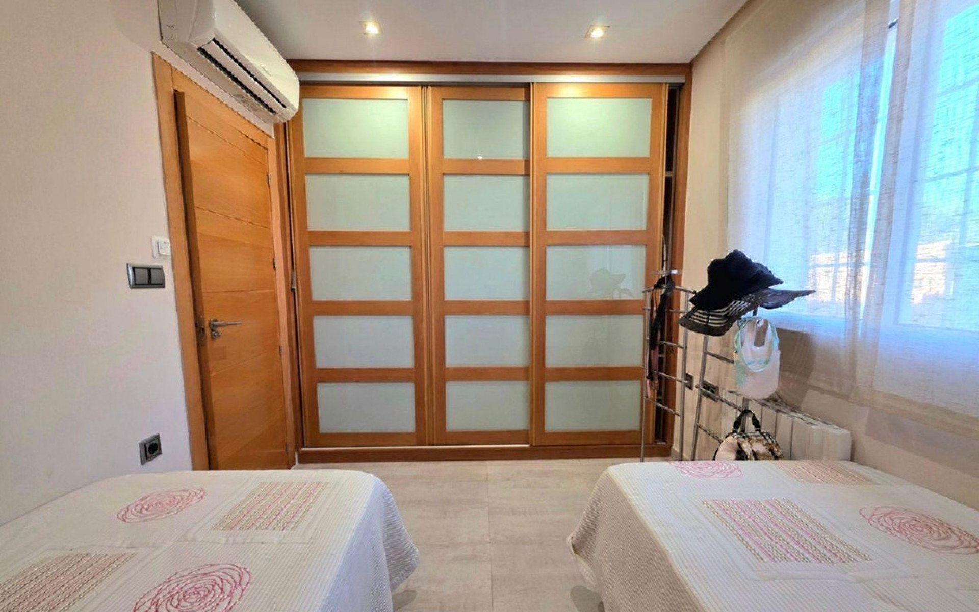 Resale - Villa - Orihuela - Orihuela Costa