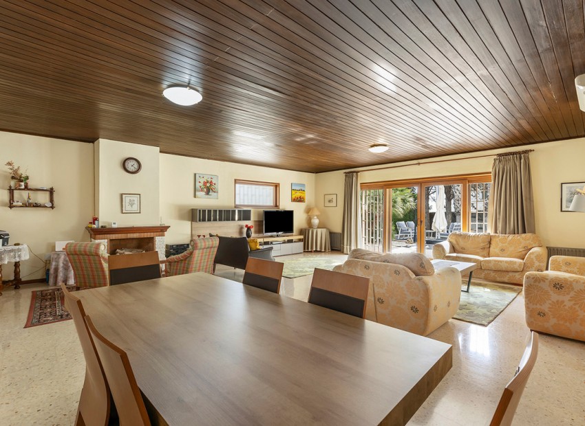 Resale - Villa - Orihuela - Orihuela Costa