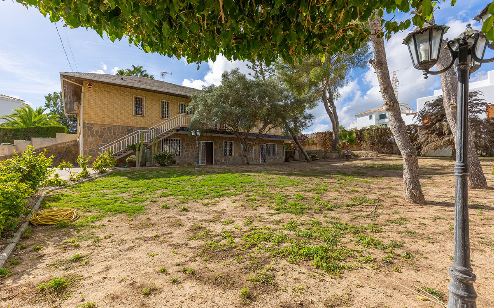 Resale - Villa - Orihuela - Orihuela Costa