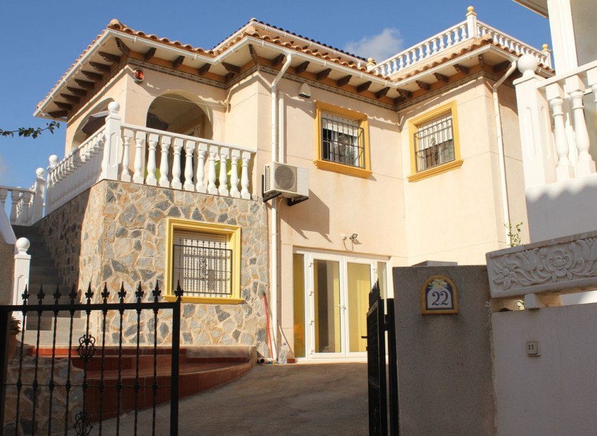 Resale - Villa - Orihuela - Orihuela Costa