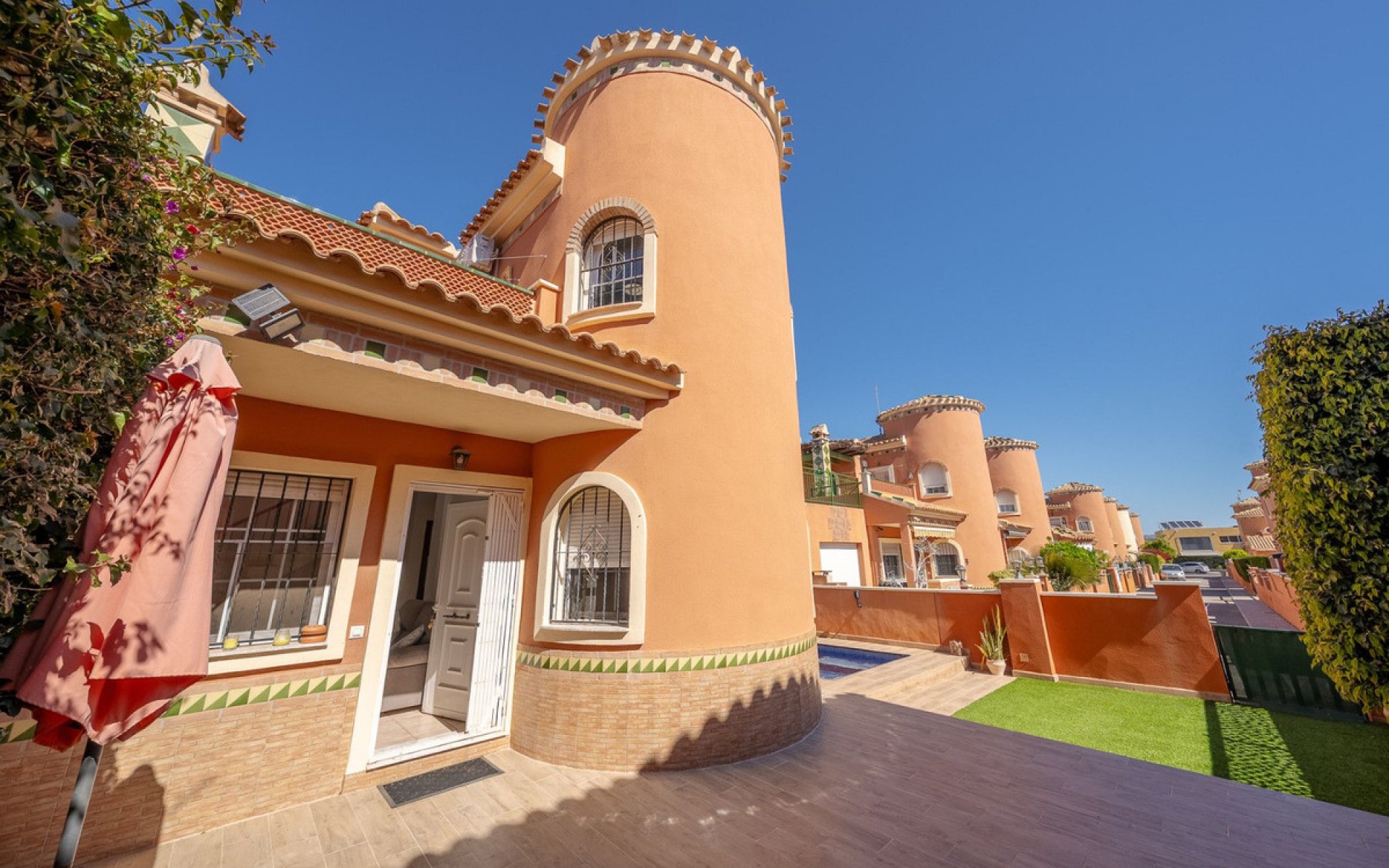 Resale - Villa - Orihuela - Orihuela Costa