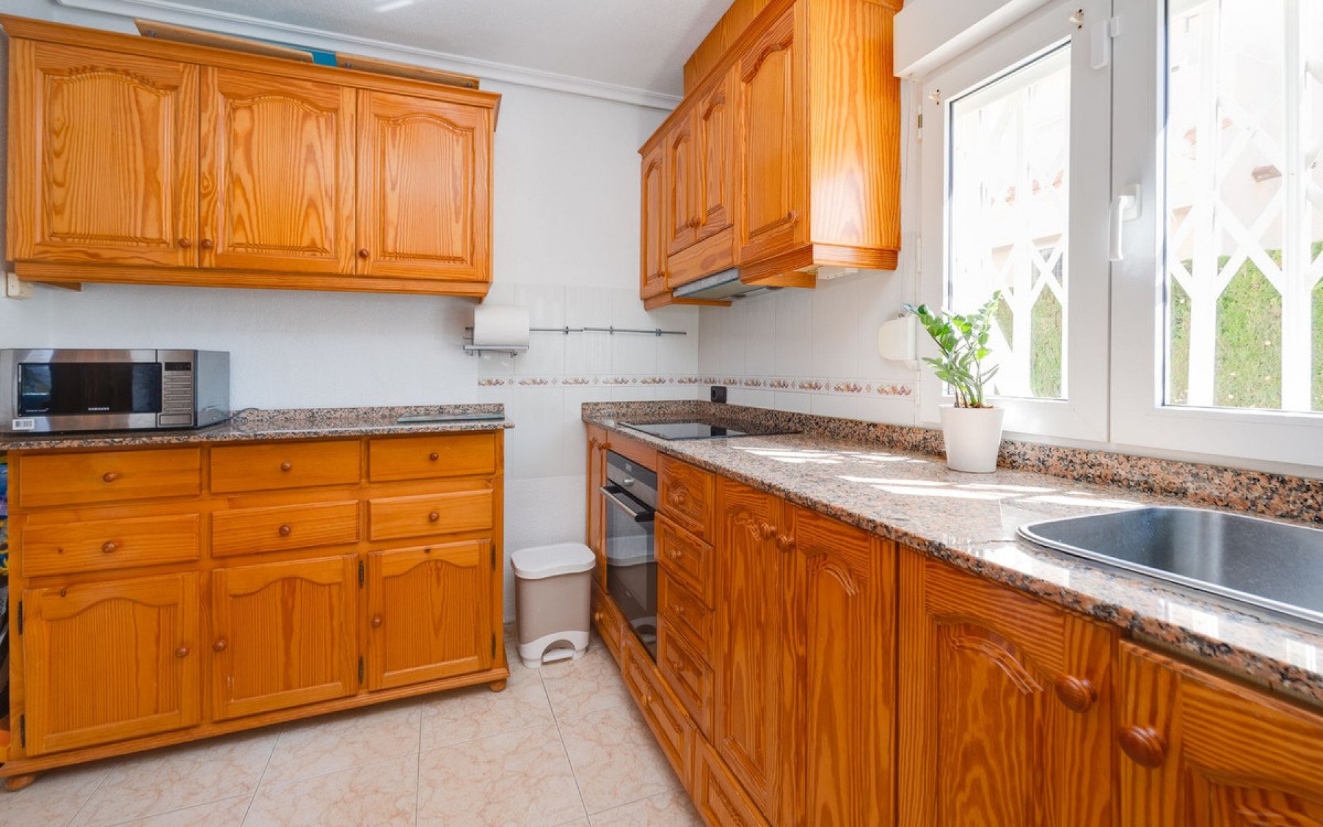 Resale - Villa - Orihuela - Orihuela Costa