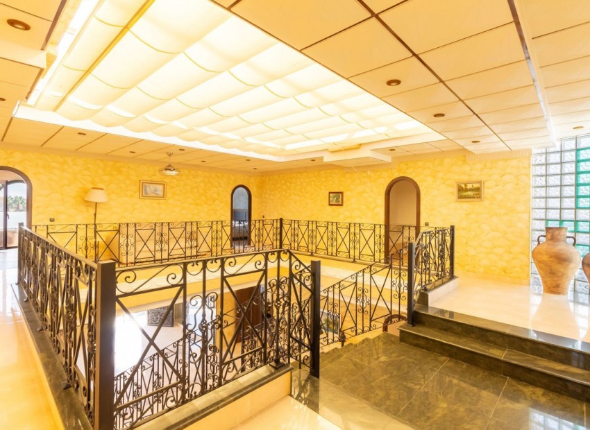 Resale - Villa - Orihuela - Orihuela Costa