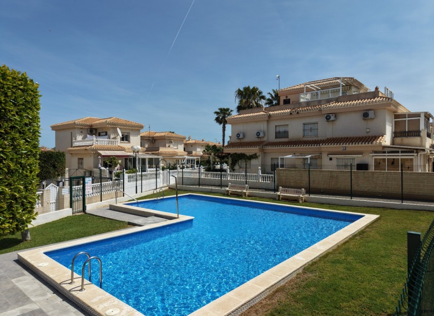 Resale - Villa - Orihuela - Playa Flamenca