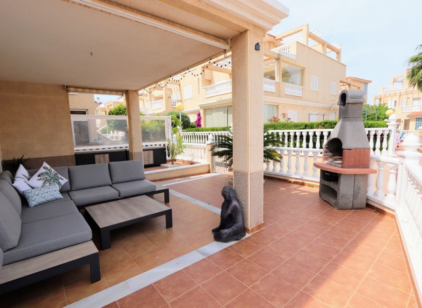 Resale - Villa - Orihuela - Playa Flamenca