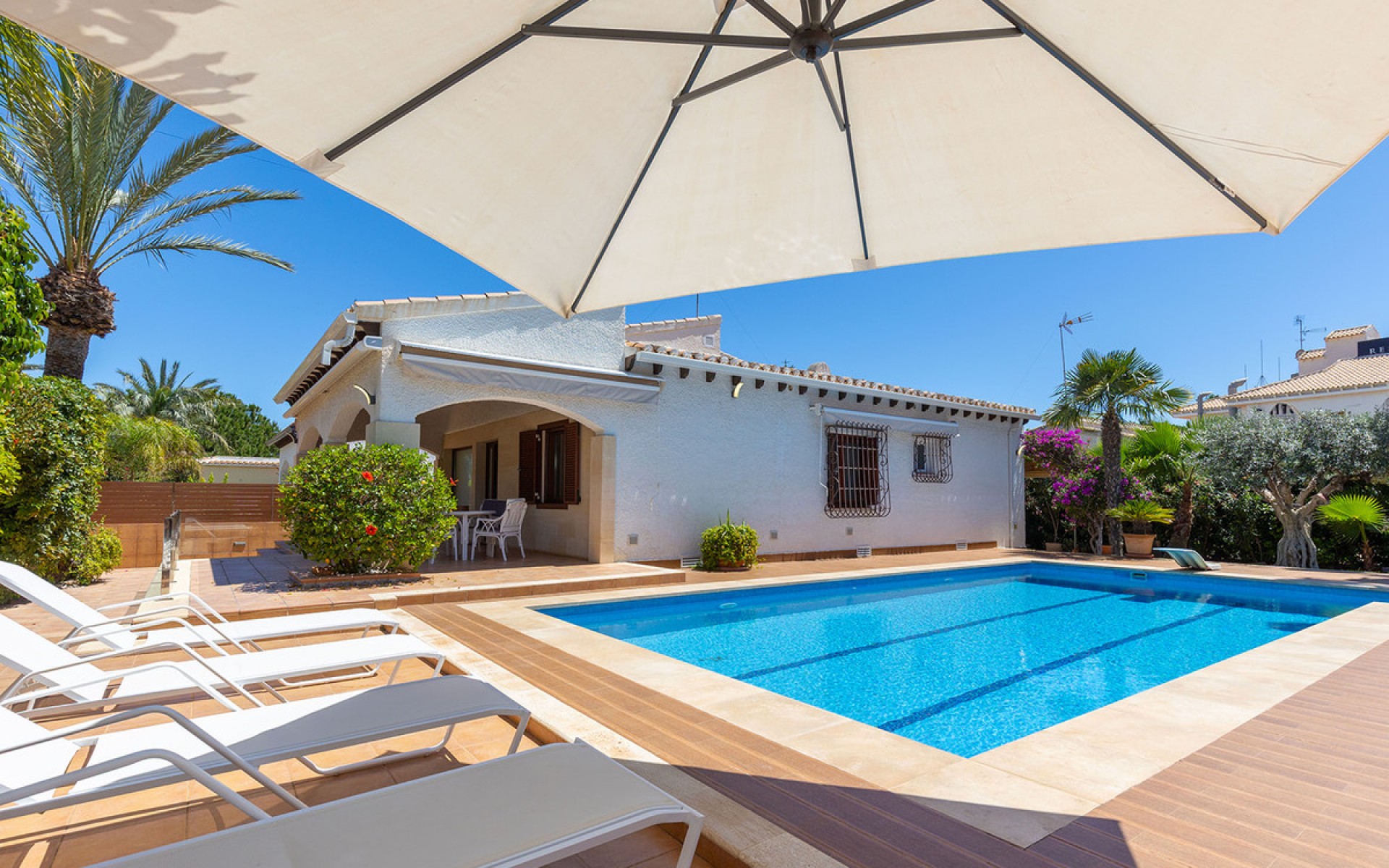 Resale - Villa - Orihuela - Punta Prima