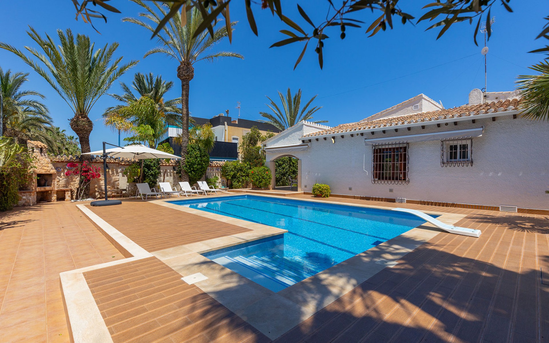 Resale - Villa - Orihuela - Punta Prima