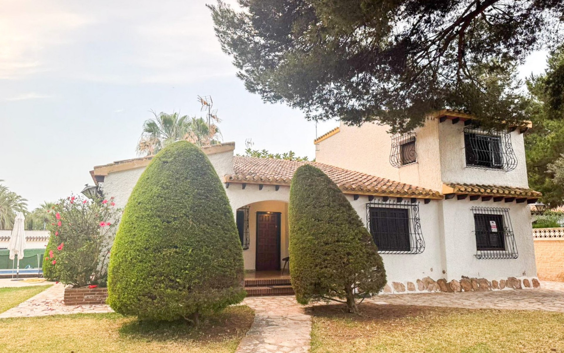 Resale - Villa - Orihuela - Punta Prima