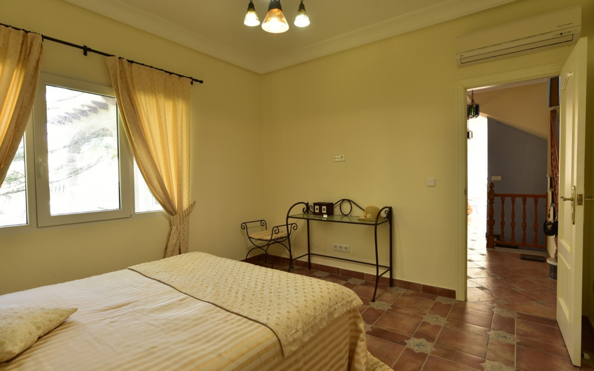 Resale - Villa - Orihuela - Villamartin