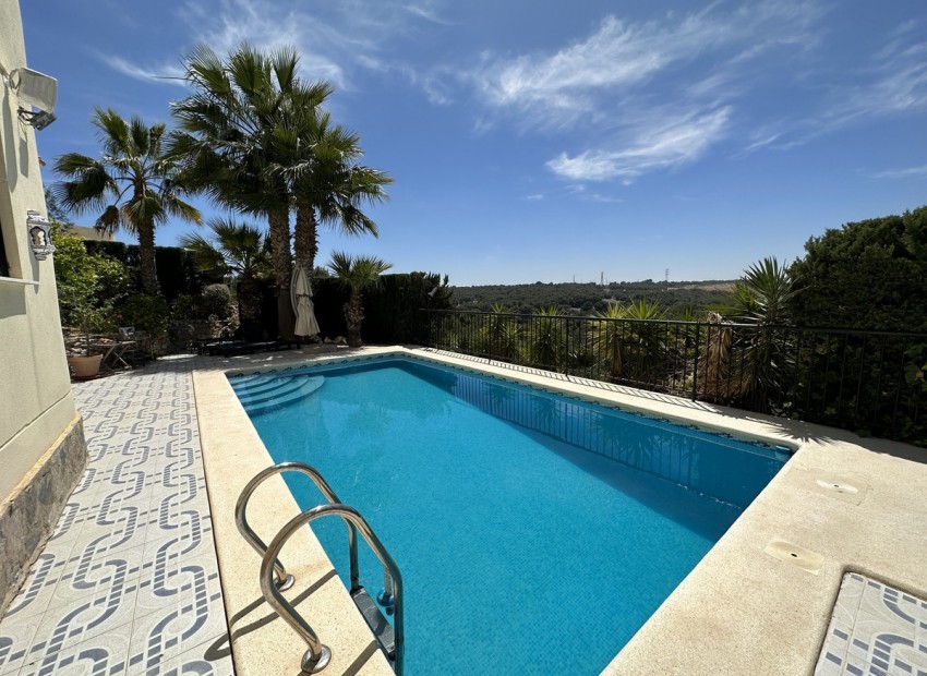 Resale - Villa - Orihuela - Villamartin