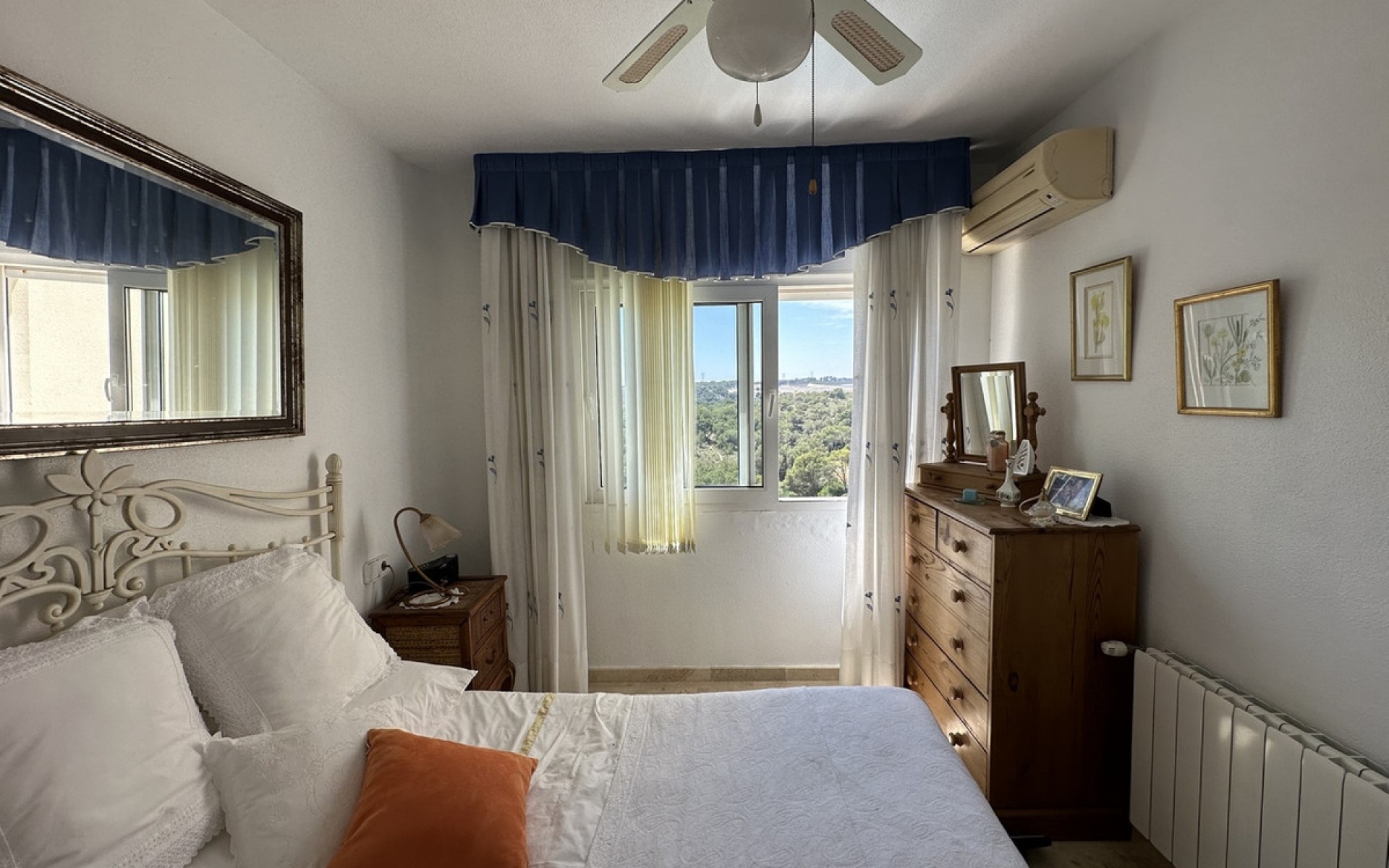 Resale - Villa - Orihuela - Villamartin