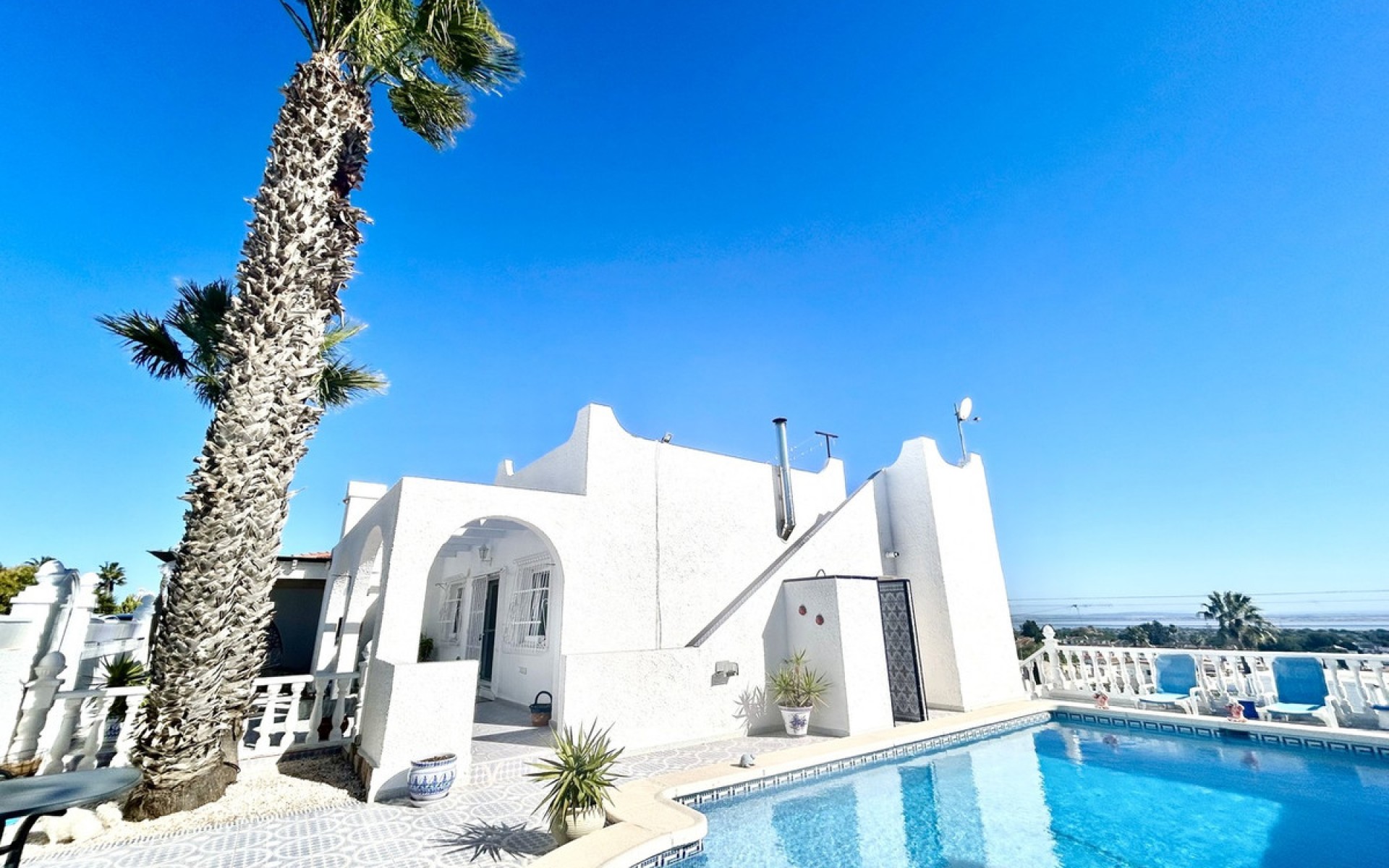Resale - Villa - Orihuela - Villamartin