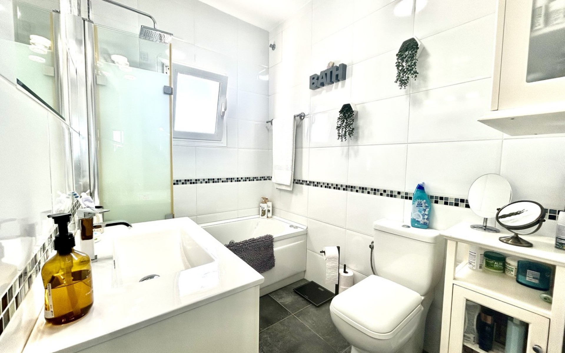Resale - Villa - Orihuela - Villamartin