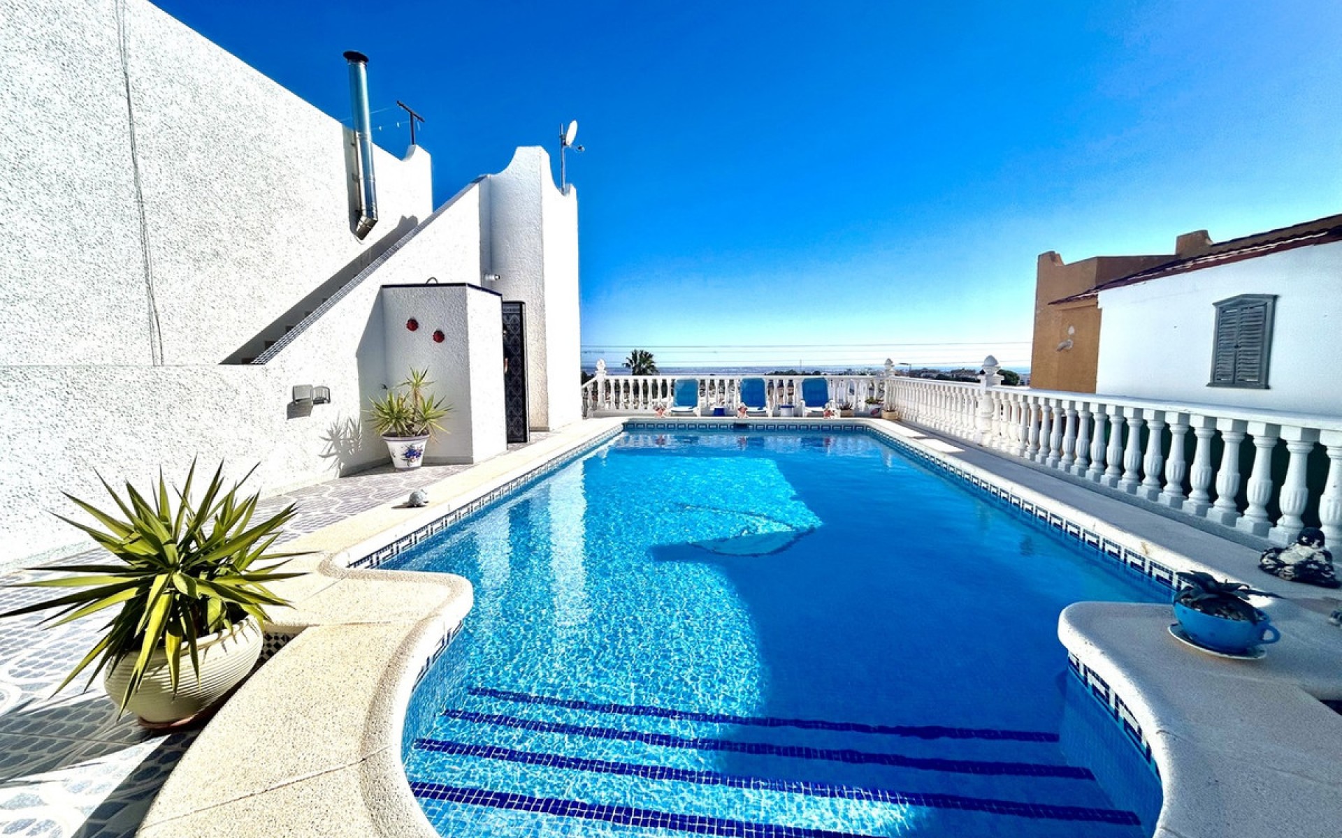 Resale - Villa - Orihuela - Villamartin