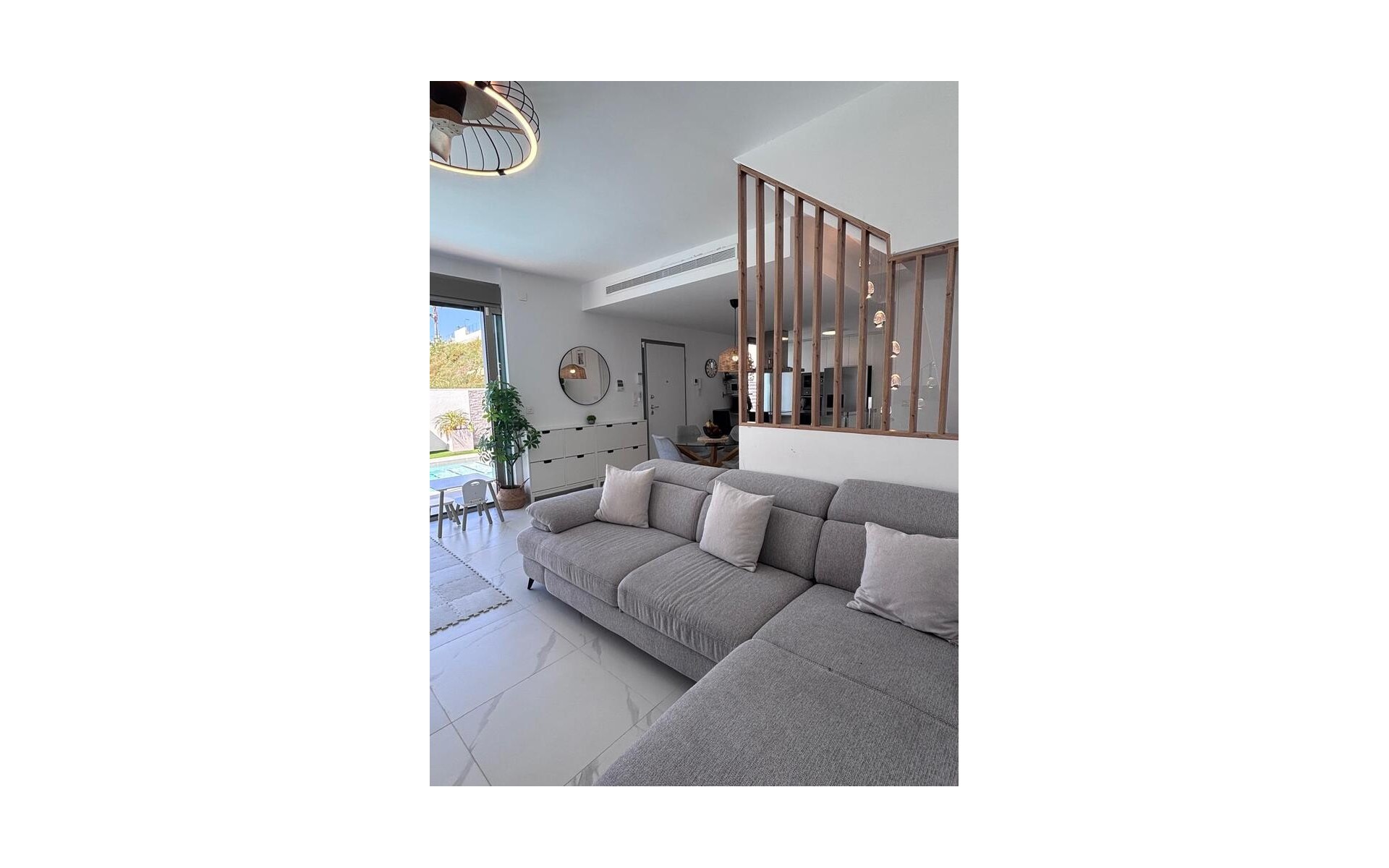 Resale - Villa - Orihuela - Villamartin