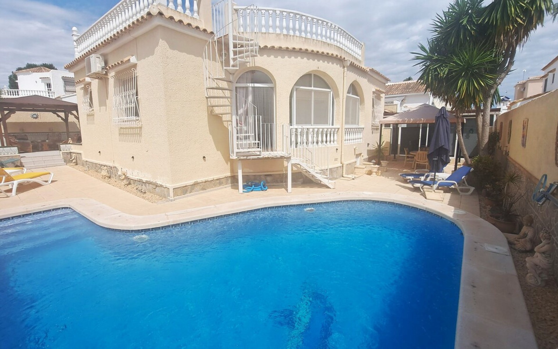 Resale - Villa - Orihuela - Villamartin