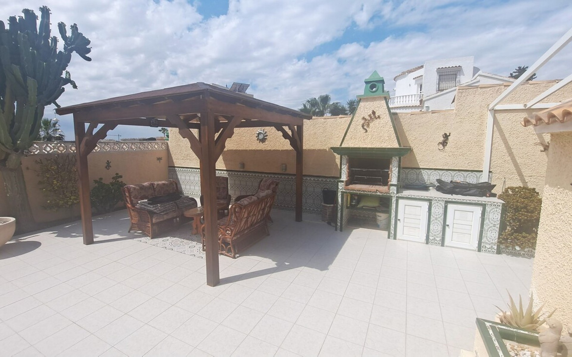Resale - Villa - Orihuela - Villamartin