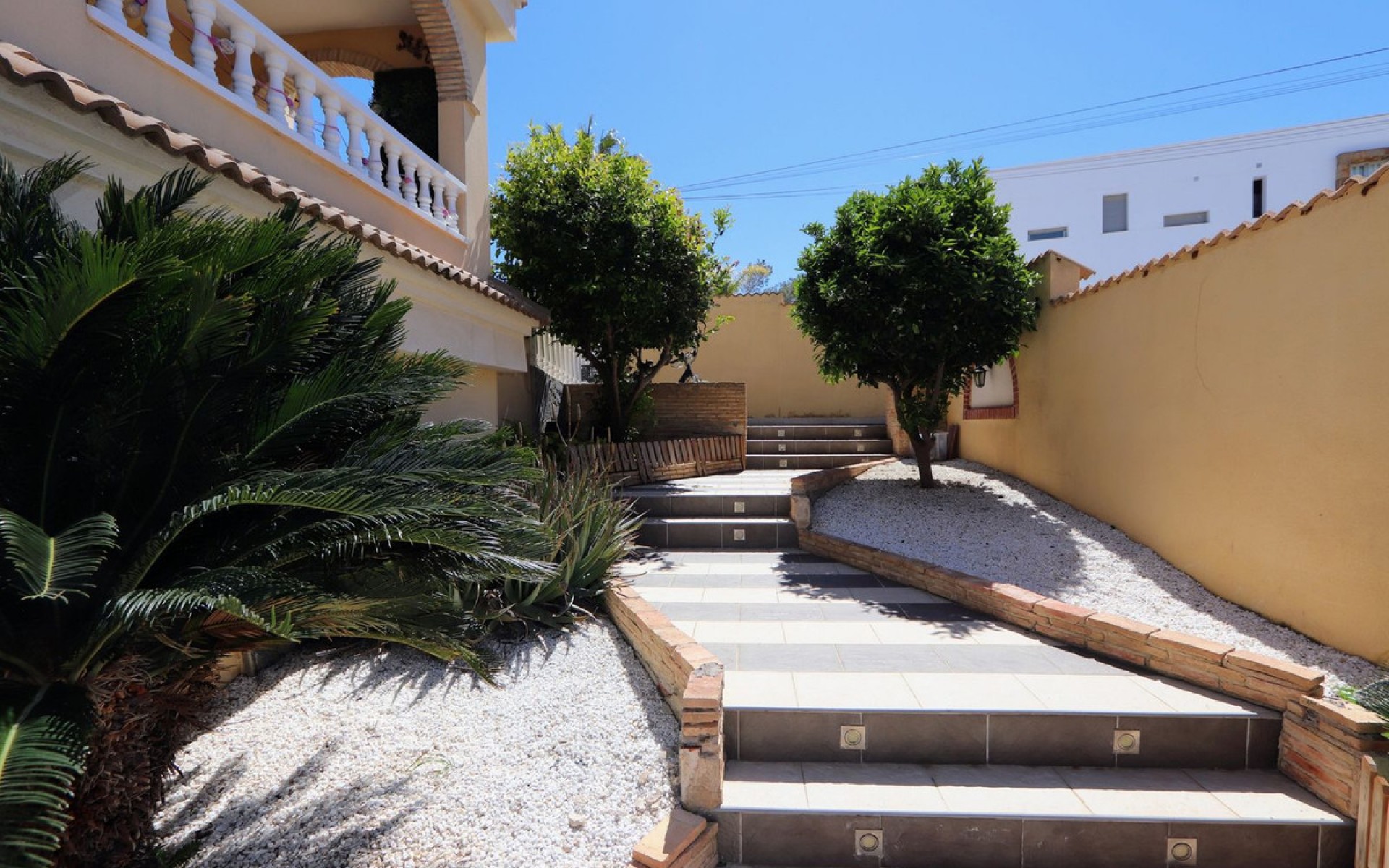 Resale - Villa - Orihuela - Villamartin