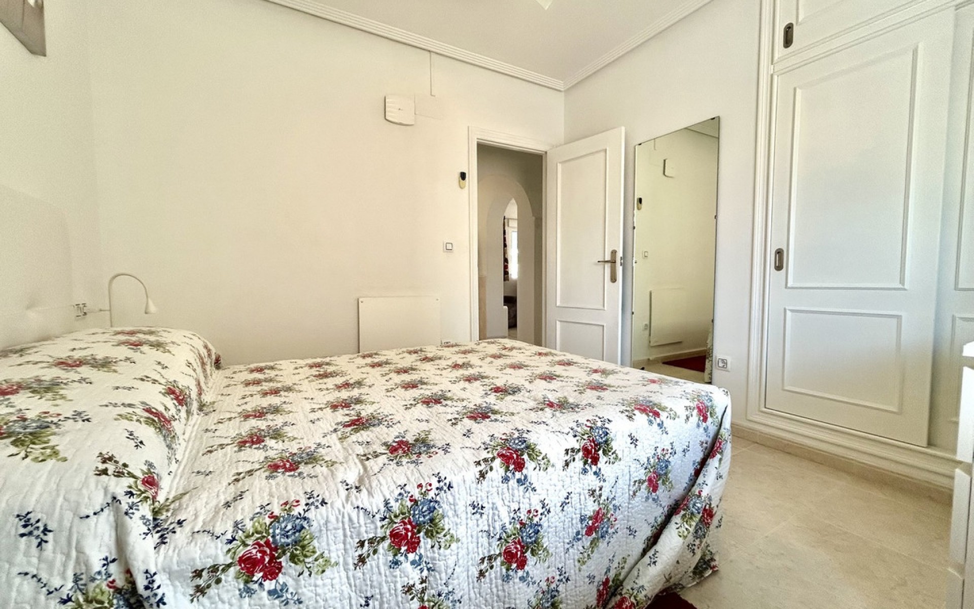 Resale - Villa - Orihuela - Villamartin