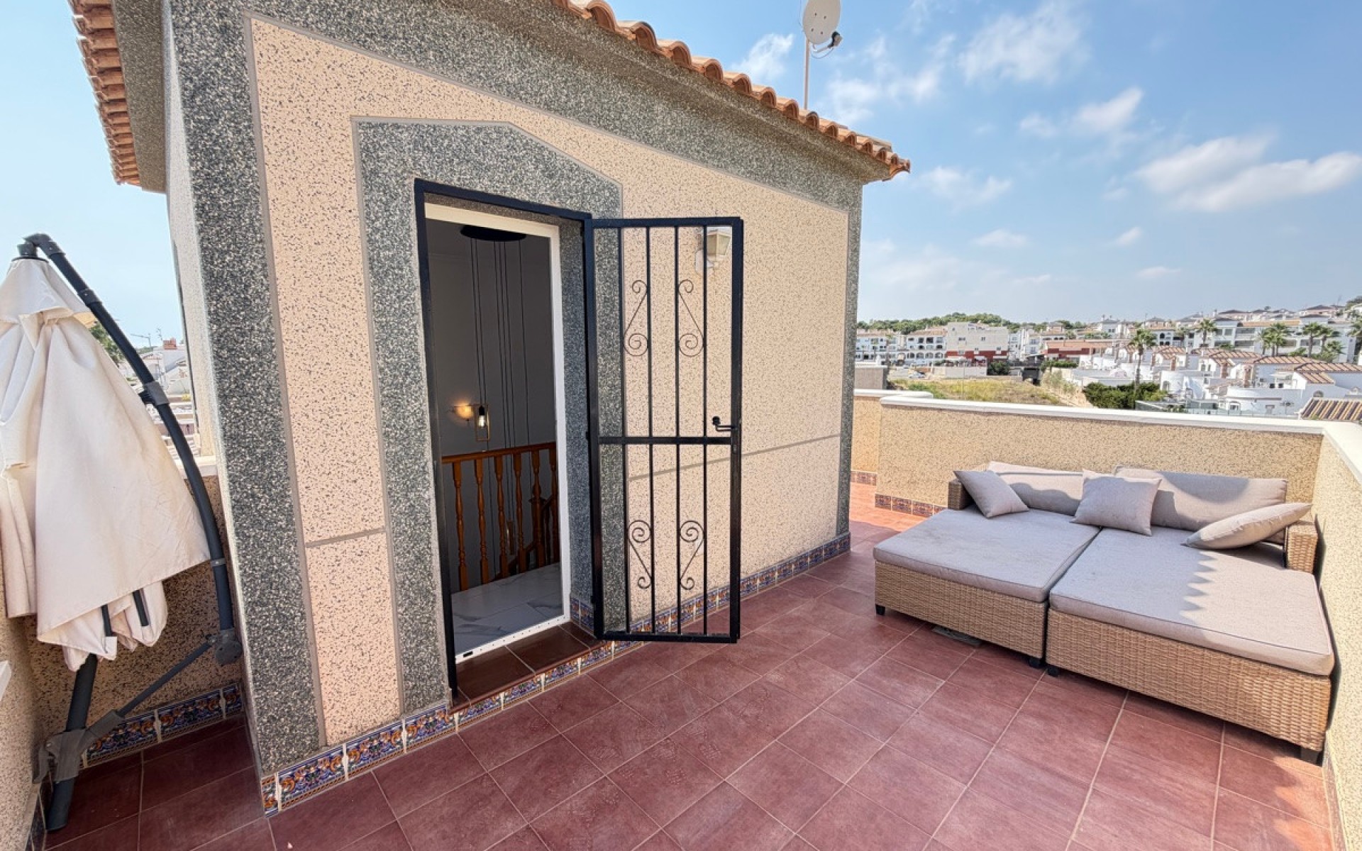 Resale - Villa - Orihuela - Villamartin
