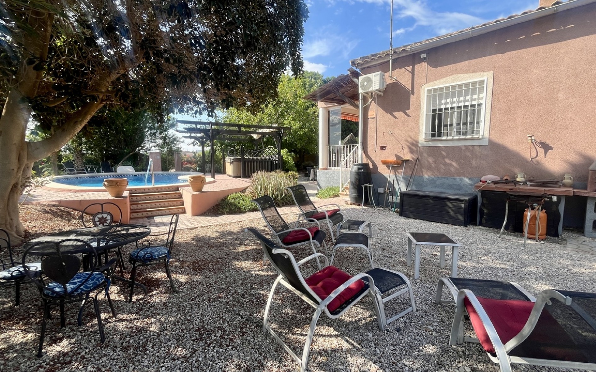 Resale - Villa - Orihuela