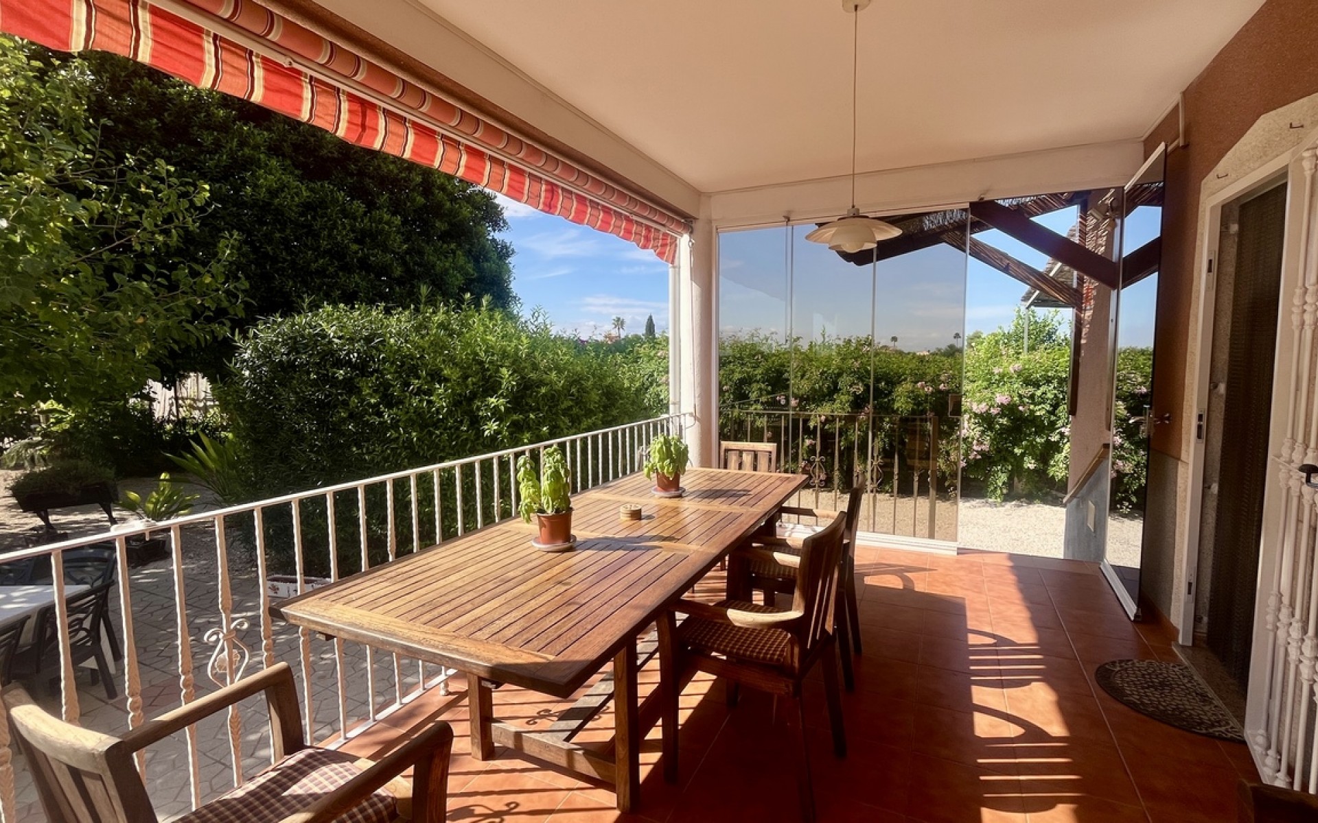 Resale - Villa - Orihuela