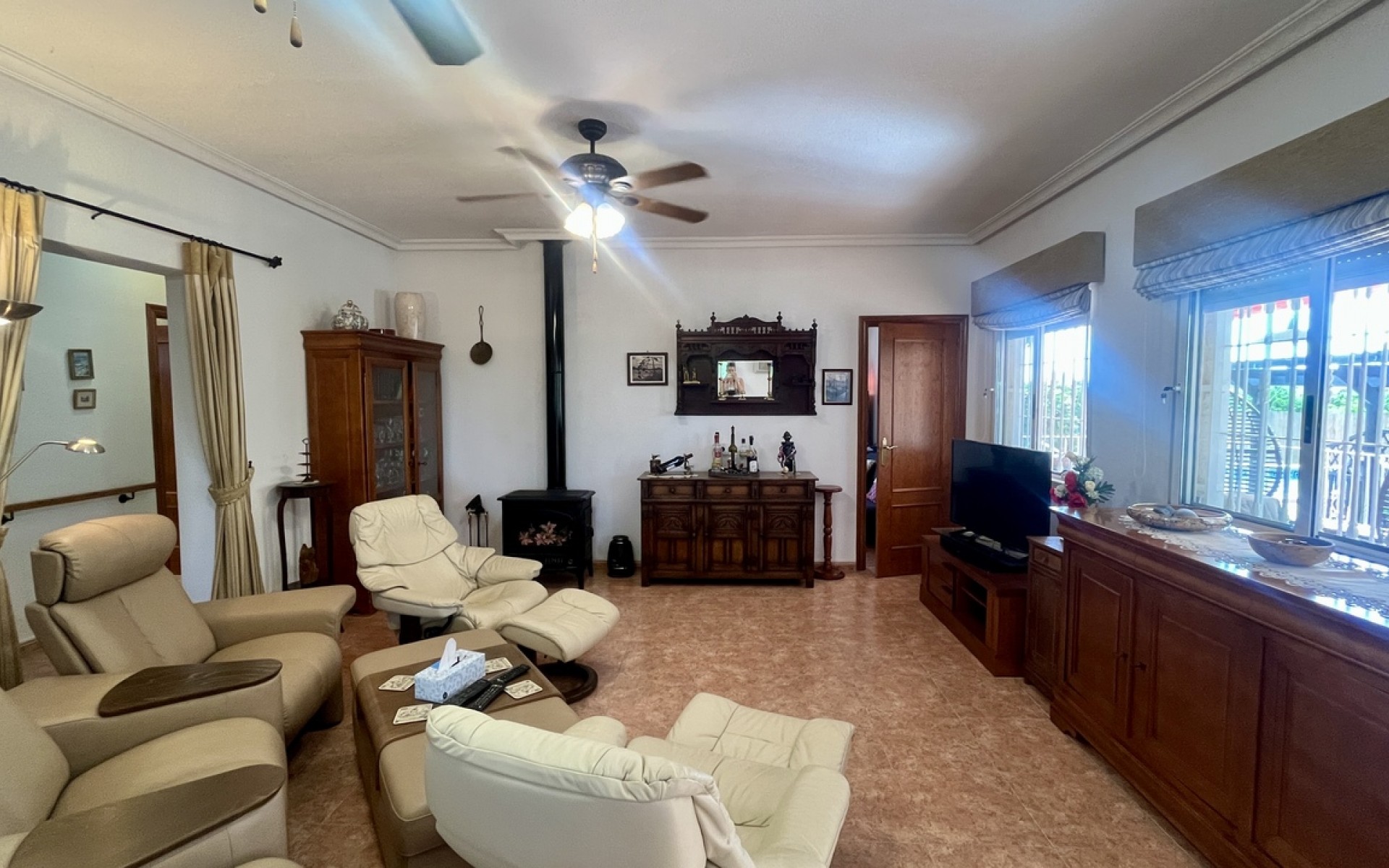 Resale - Villa - Orihuela