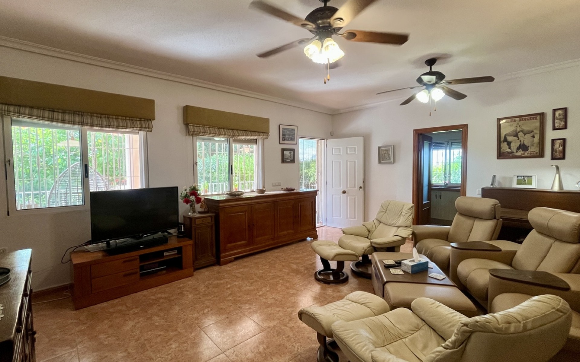 Resale - Villa - Orihuela